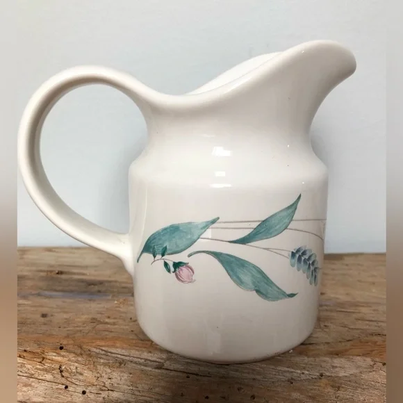 Vintage Pfaltzgraff April Stoneware Pitcher - Picture 3 of 6